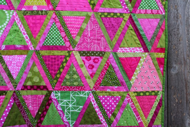finished triangle quilt detail 2