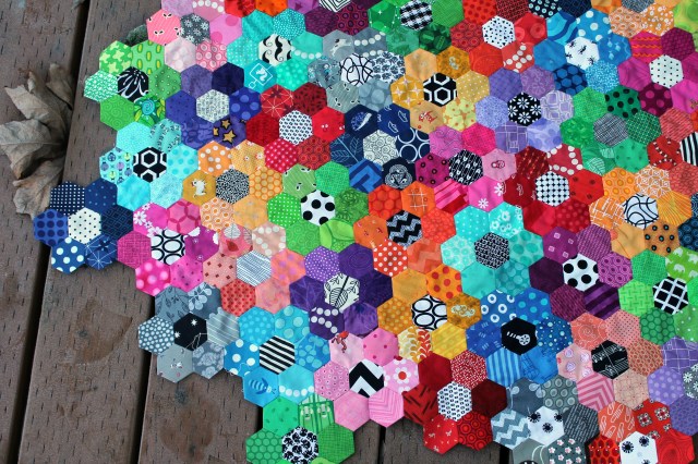 hexagon quilt detail 3 nov 2013