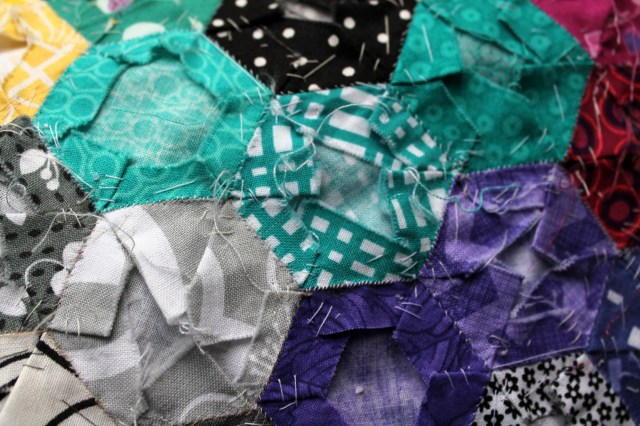 modern hexagon quilt sewing