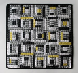 miniture log cabin quilt pattern
