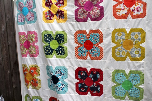 Zakka flower quilt top detail 2