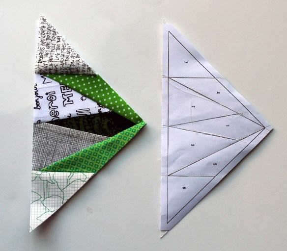 Paper Spike Tutorial A spikey little paper piecing Monday… | WOMBAT QUILTS