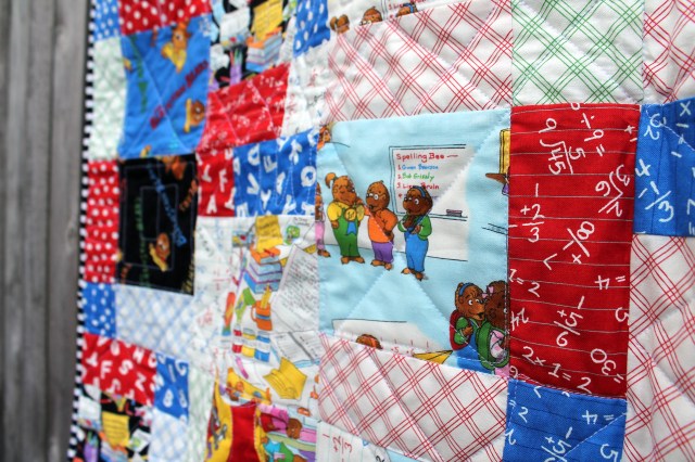 Bernstein bears quilt detail