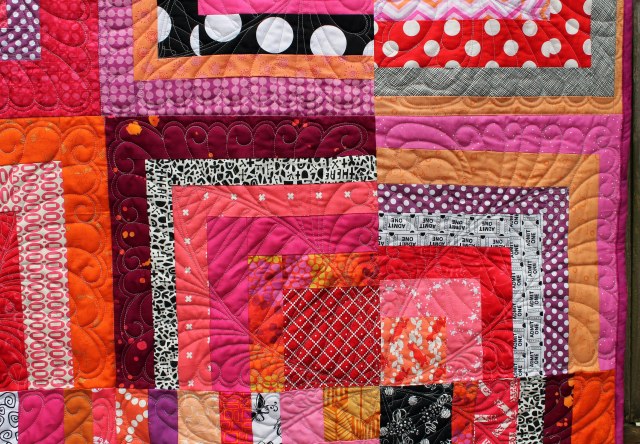 half log cabin quilt detail 2