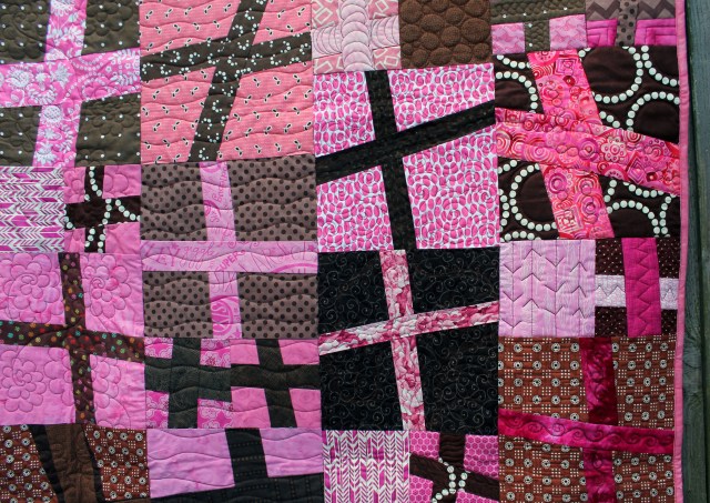 pink cross quilt detail 2