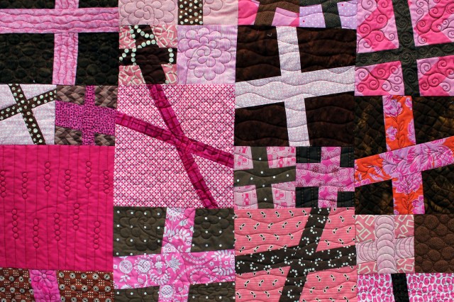 pink cross quilt detail 3