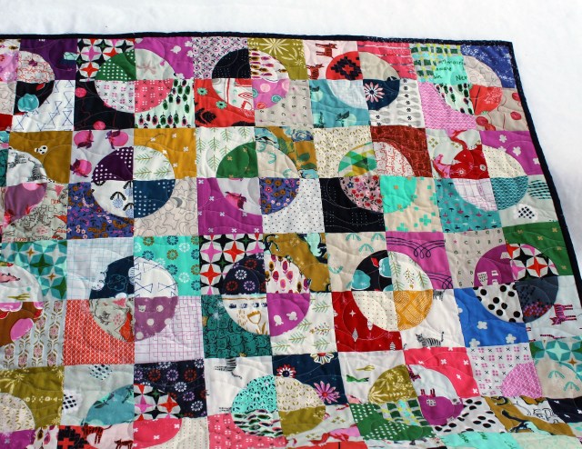 cs-drunkards-path-quilt-detail-1